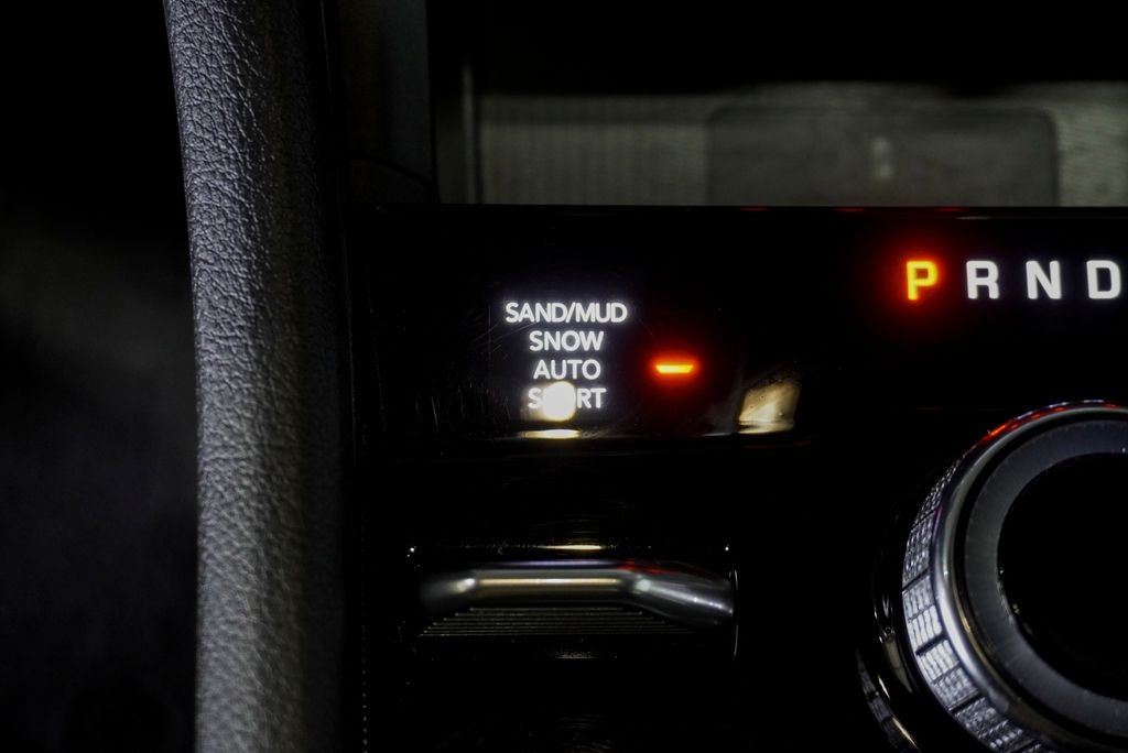 2024 Jeep Grand Cherokee Limited Dual-Pane Panoramic Sunroof & Navigation System