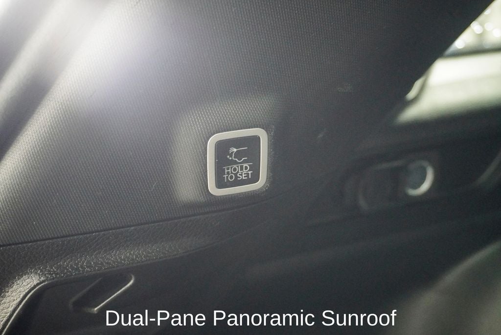 2024 Jeep Grand Cherokee Limited Dual-Pane Panoramic Sunroof & Navigation System