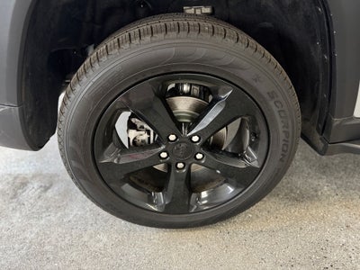 2024 Jeep Grand Cherokee Limited Black Appearance Package