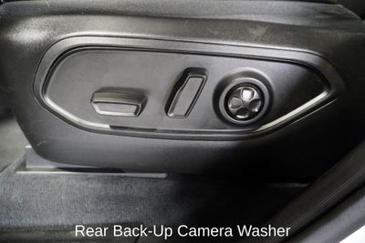 2023 Jeep Grand Cherokee Limited Blackout Package with Navigation