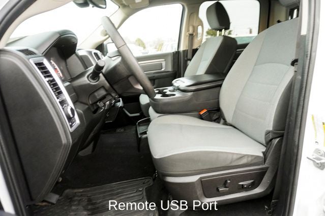 2022 RAM 1500 Classic SLT ParkView Rear Back-Up Camera & Integrated Voice Co