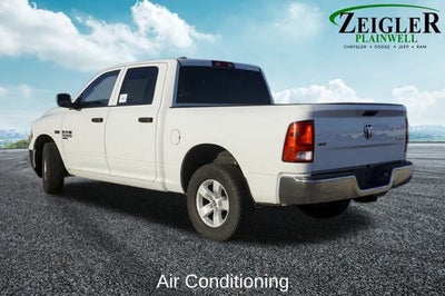 2022 RAM 1500 Classic SLT Integrated Voice Command w/Bluetooth & ParkView Re