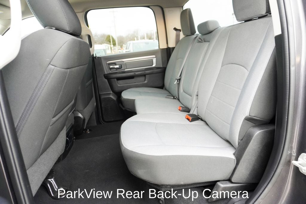 2023 RAM 1500 Classic SLT Apple CarPlay & ParkView Rear Back-Up Camera