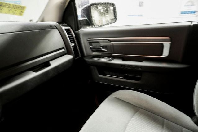 2023 RAM 1500 Classic SLT ParkView Rear Back-Up Camera & Apple CarPlay