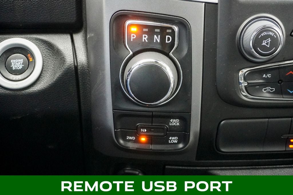2022 RAM 1500 Classic SLT ParkView Rear Back-Up Camera &Integrated Voice Com