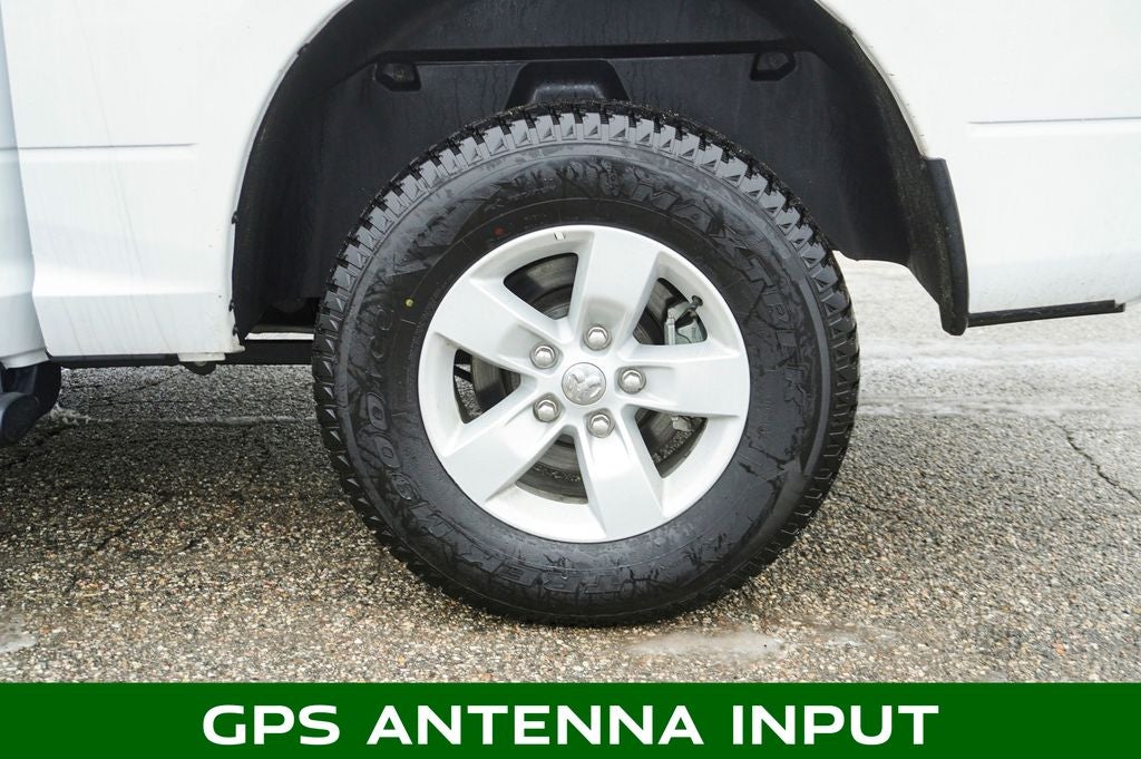 2022 RAM 1500 Classic SLT ParkView Rear Back-Up Camera &Integrated Voice Com