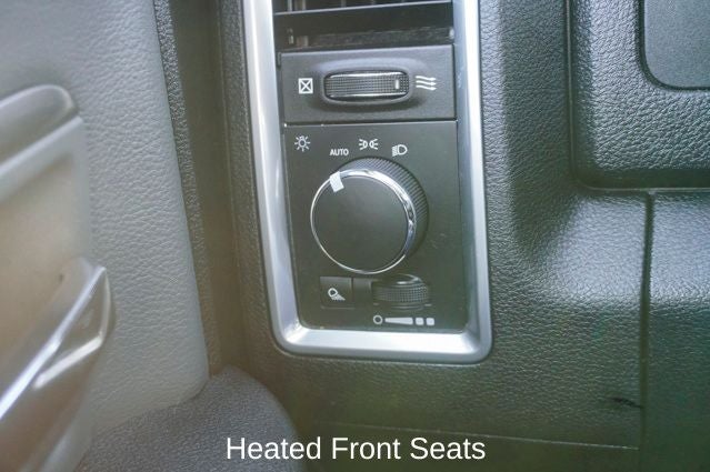 2023 RAM 1500 Classic SLT Integrated Voice Command w/Bluetooth & ParkView Re