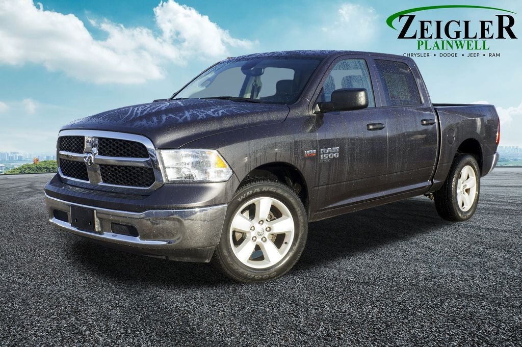 2023 RAM 1500 Classic SLT Integrated Voice Command w/Bluetooth & ParkView Re