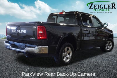 2025 RAM 1500 Big Horn/Lone Star Integrated Voice Command w/Bluetooth
