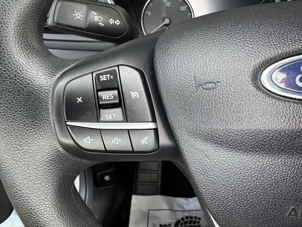 2022 Ford Escape Hybrid SE