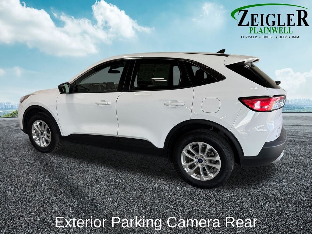 2022 Ford Escape Hybrid SE