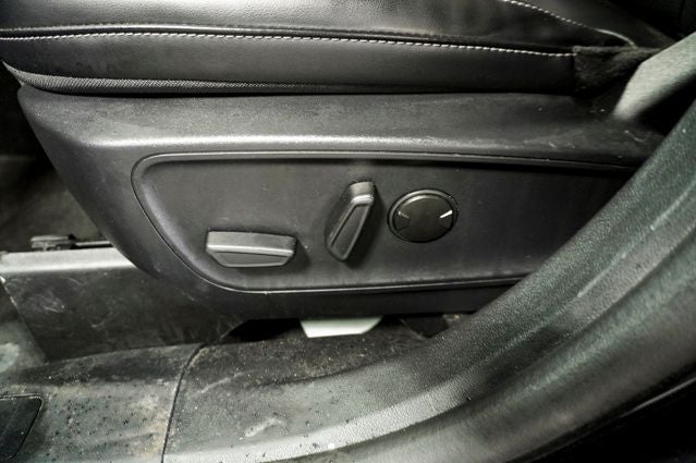 2025 Ford Escape Platinum 360-Degree Camera w/Split View & Navigation