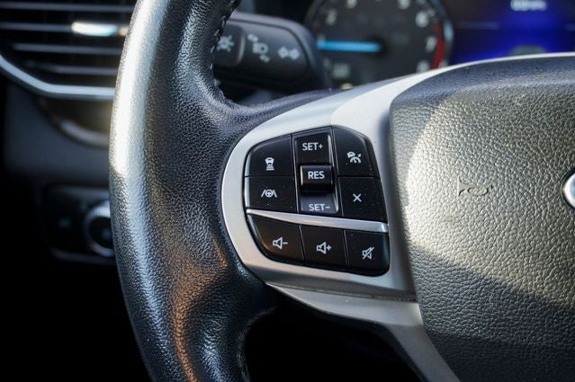 2022 Ford Explorer Limited Twin Panel Moonroof & Navigation System