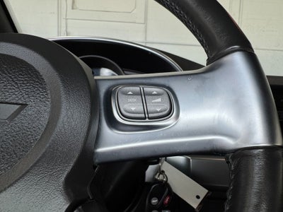 2004 Chevrolet SSR Base