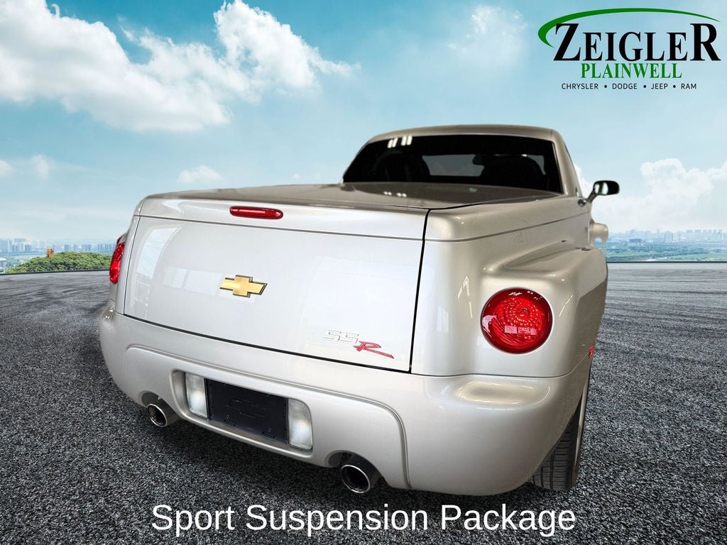 2004 Chevrolet SSR Base