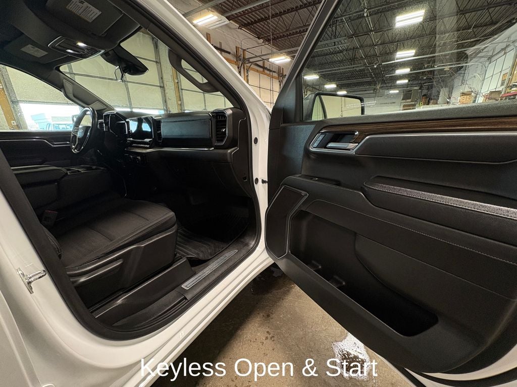 2025 Chevrolet Silverado 1500 LT LT1