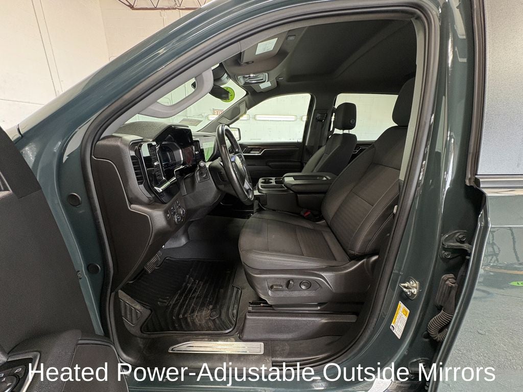 2025 Chevrolet Silverado 1500 LT LT1