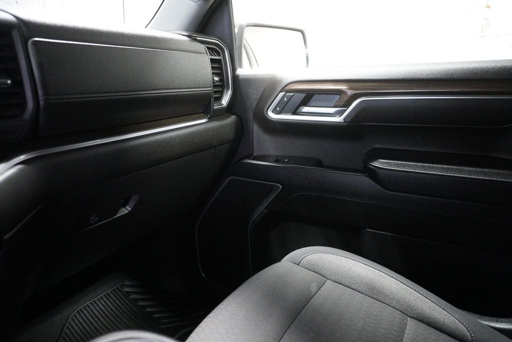 2025 Chevrolet Silverado 1500 LT Navigation System & 12.3" Multicolor Reconfigurabl