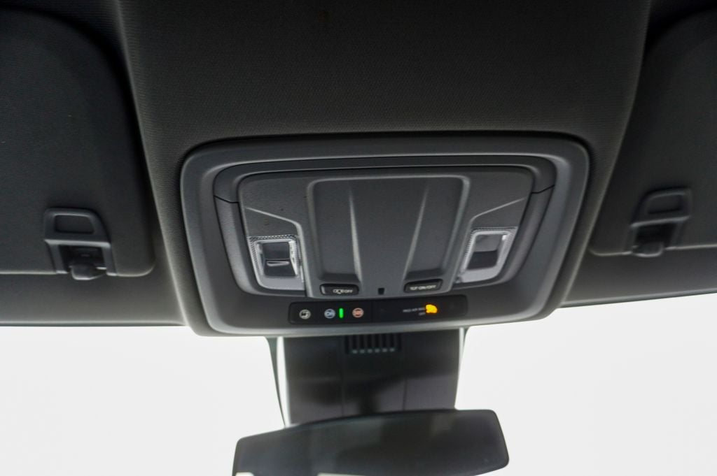 2025 Chevrolet Silverado 1500 LT 12.3" Multicolor Reconfigurable Digital Display &