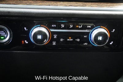 2024 GMC Sierra 1500 SLE Navigation System & Apple CarPlay/Android Auto