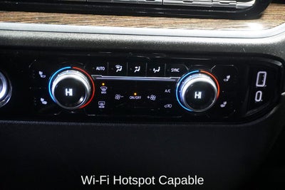 2023 GMC Sierra 1500 SLE Navigation System & Remote Vehicle Starter System