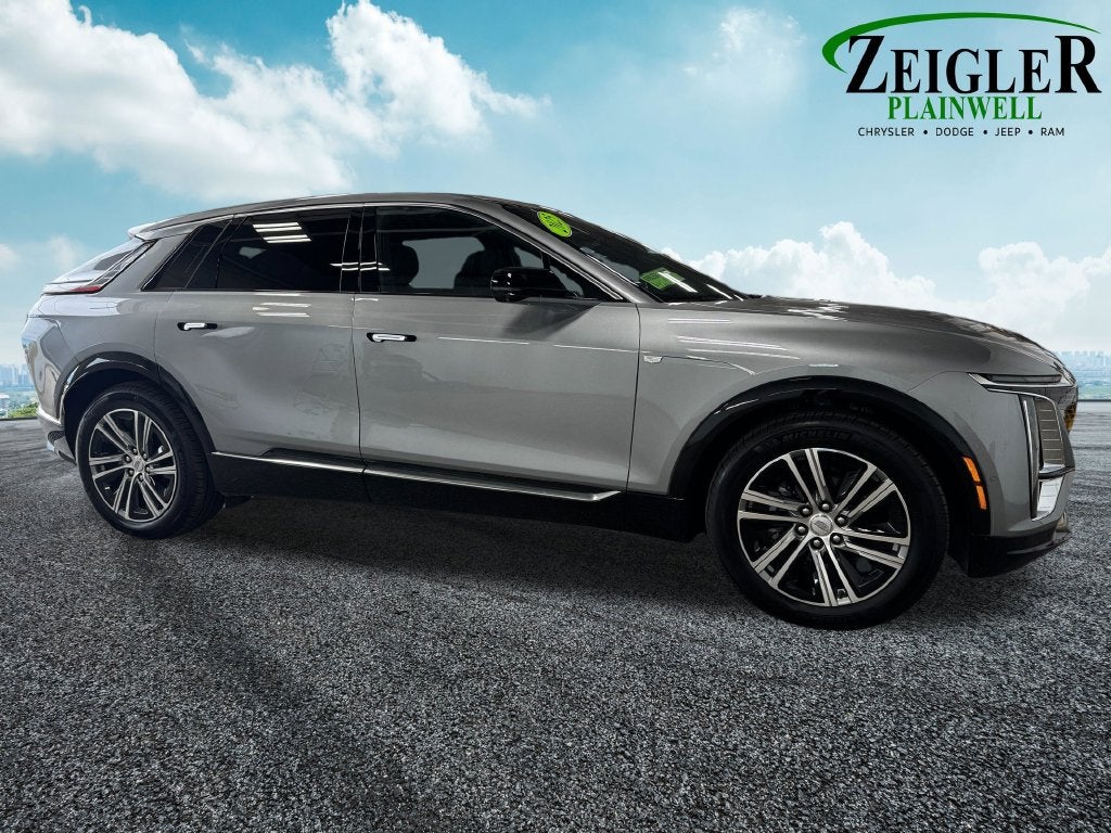 2025 Cadillac LYRIQ Luxury Preferred Equipment Group 1SC