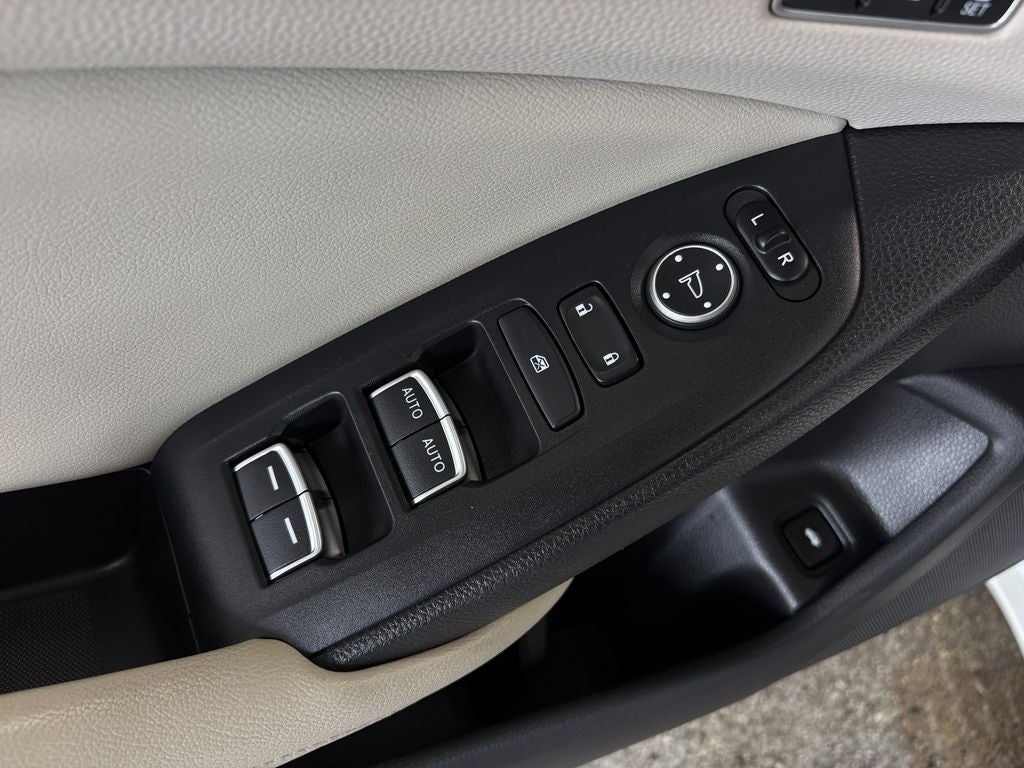 2018 Honda Accord Touring Power moonroof