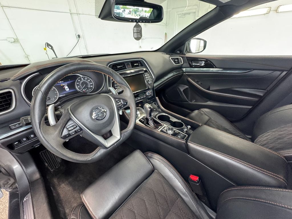 2021 Nissan Maxima SR Power moonroof