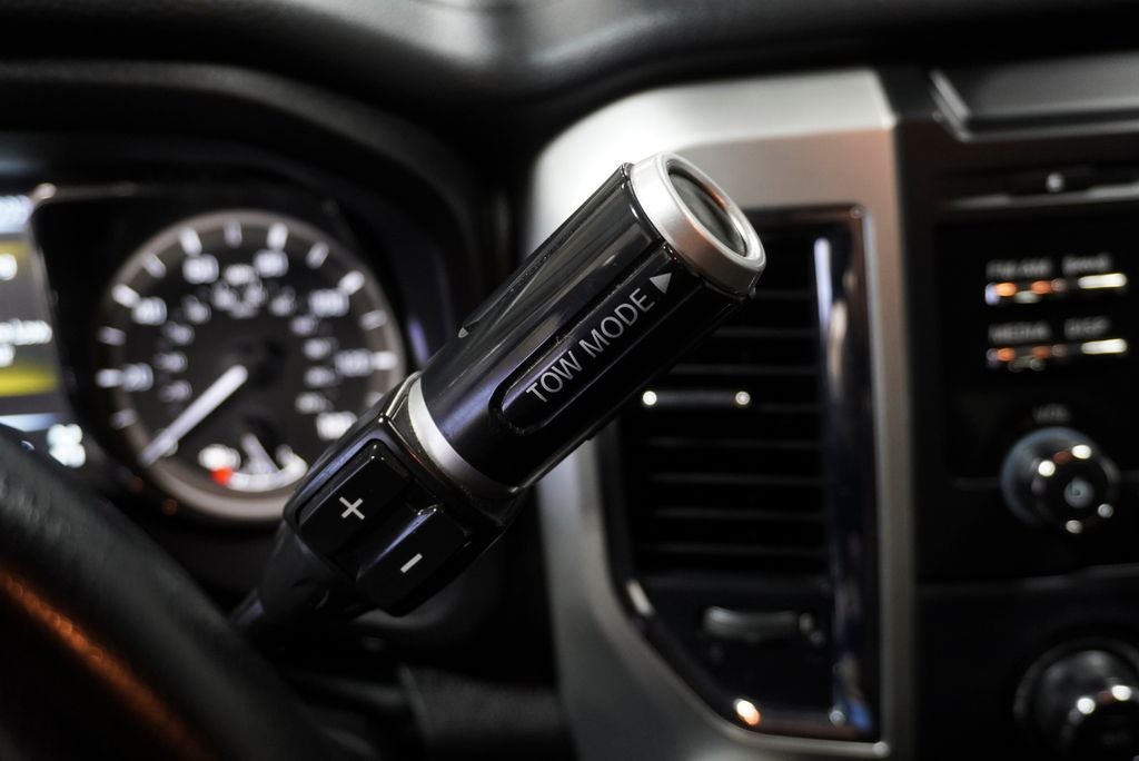 2018 Nissan Titan SV Backup Camera & Blue Tooth