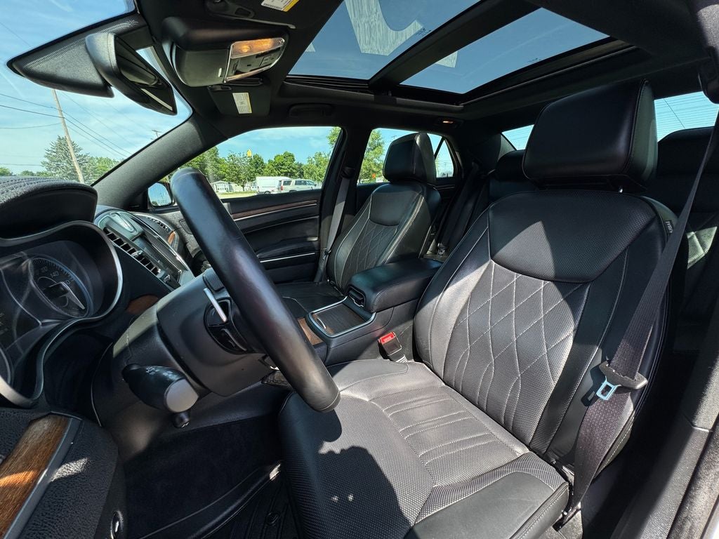 2016 Chrysler 300 C Platinum Power moonroof
