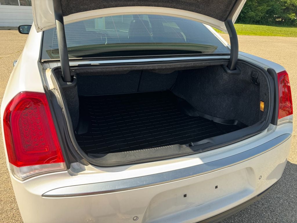 2016 Chrysler 300 C Platinum Power moonroof