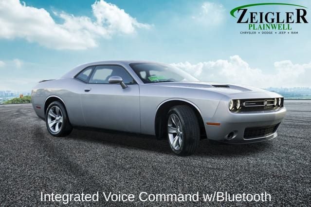 2016 Dodge Challenger SXT Integrated Voice Command w/Bluetooth