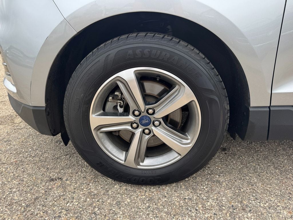 2020 Ford Edge SEL Panoramic Vista Roof