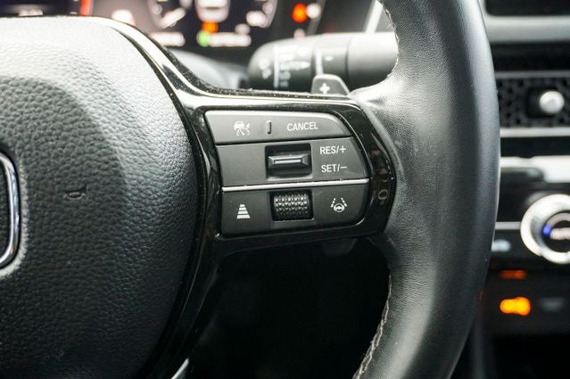 2022 Honda Civic Touring Navigation System & Power moonroof