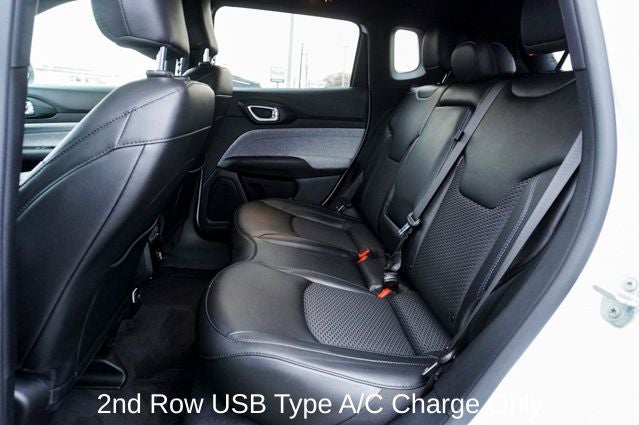 2023 Jeep Compass Latitude LEATHER HEATED SEATS