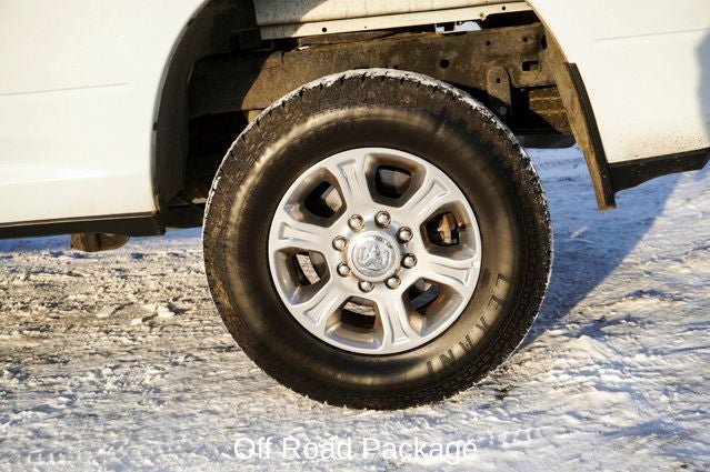 2024 RAM 2500 Big Horn Integrated Voice Command w/Bluetooth & Rear Back-U