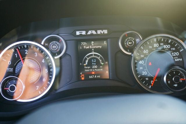 2023 RAM 3500 Tradesman 8.4" Touchscreen Display & Apple CarPlay