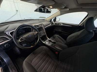 2020 Ford Fusion SE Power Moonroof