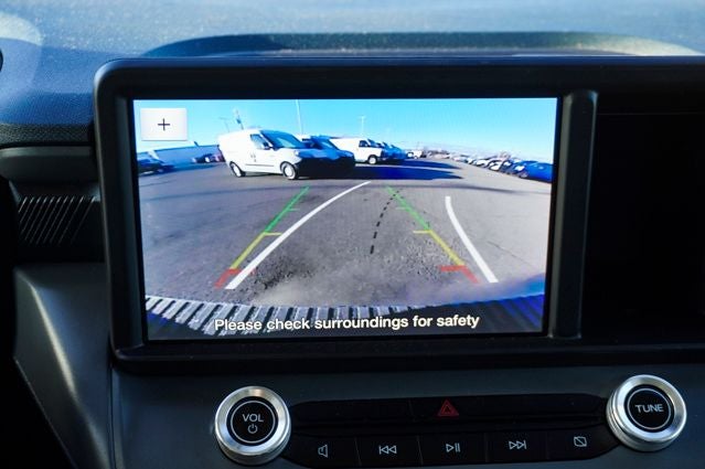 2024 Ford Maverick XL Blue Tooth & Backup Camera