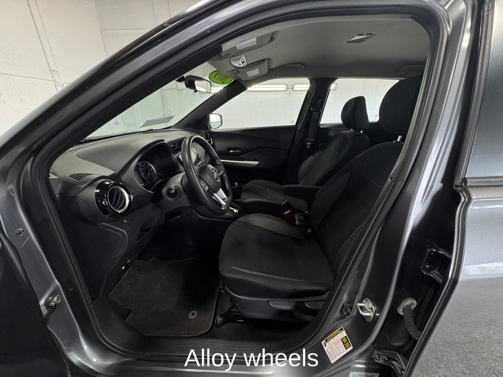 2019 Nissan Kicks SV Exterior Package