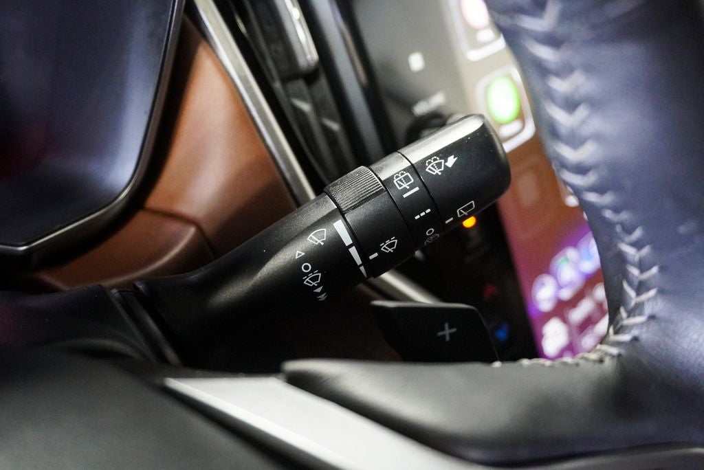 2021 Subaru Outback Touring XT Power moonroof & Navigation System