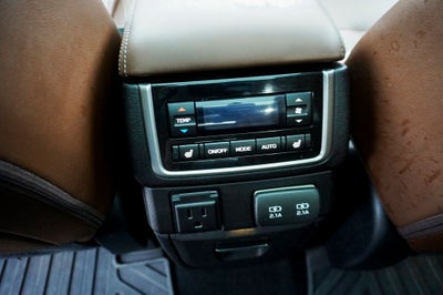 2019 Subaru Ascent Touring Navigation System & Power moonroof