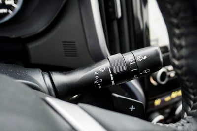 2019 Subaru Ascent Touring Navigation System & Power moonroof