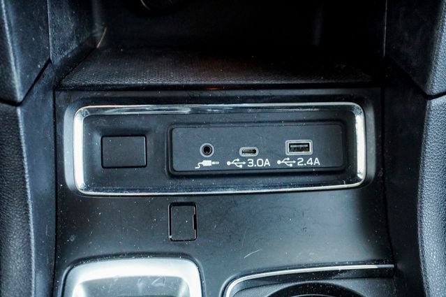 2023 Subaru Ascent Limited STARLINK/Apple CarPlay/Android Auto & Exterior Par