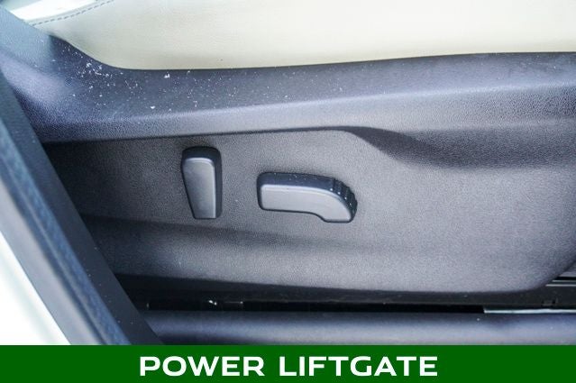 2024 Subaru Ascent Limited Apple Carplay & Hands Free Bluetooth