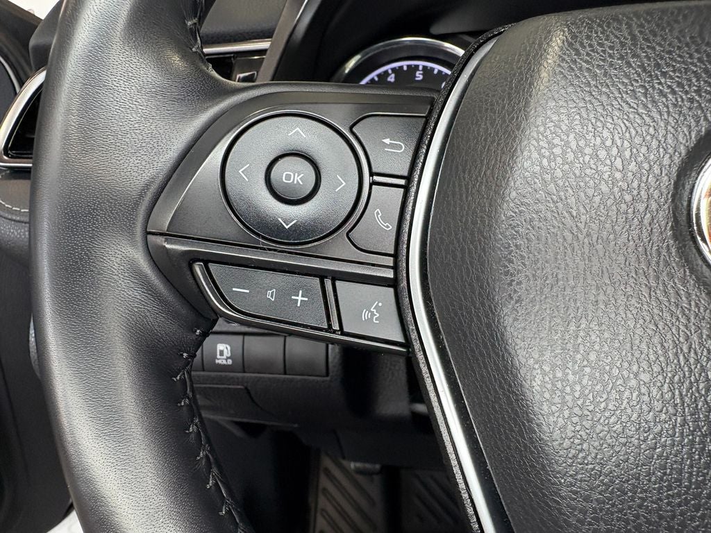 2019 Toyota Camry SE Power Tilt/Slide Moonroof