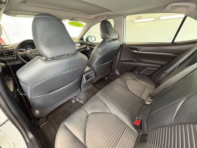 2019 Toyota Camry SE Power Tilt/Slide Moonroof