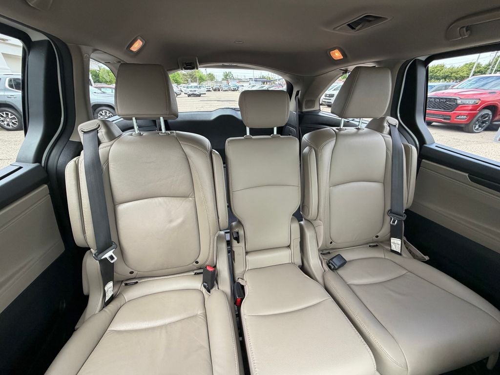 2020 Honda Odyssey Elite Navigation system: Honda Satellite-Linked Navigati