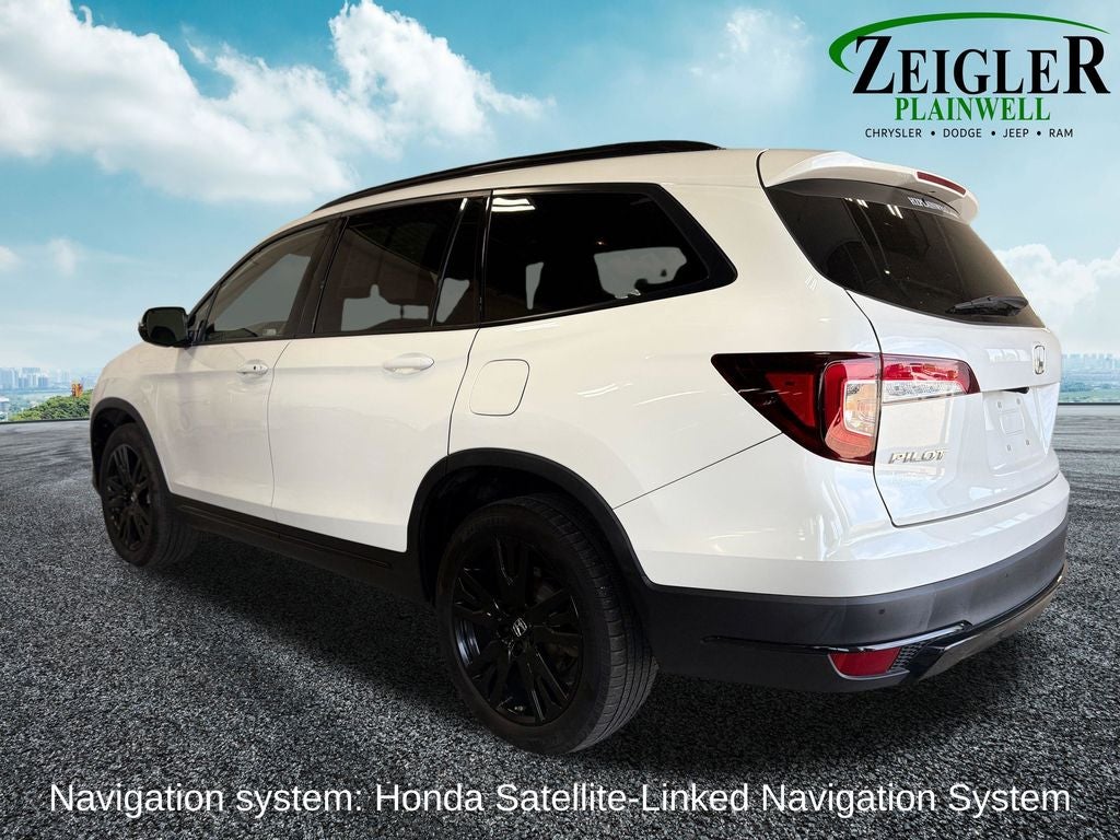 2021 Honda Pilot Black Edition Navigation system: Honda Satellite-Linked Navigati