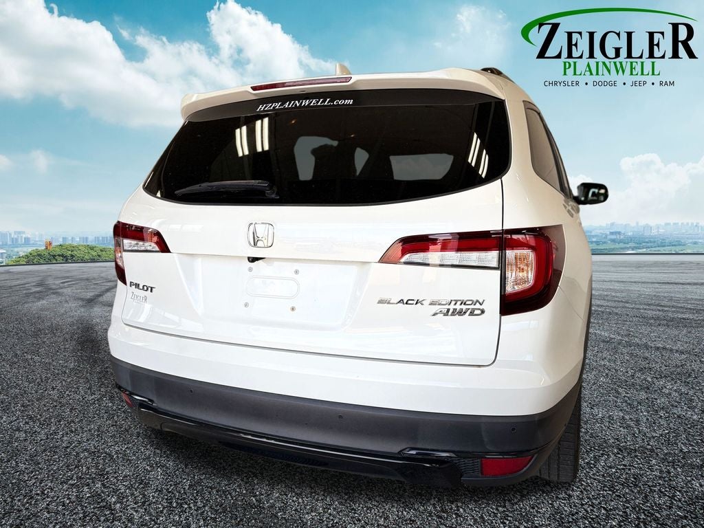 2021 Honda Pilot Black Edition Navigation system: Honda Satellite-Linked Navigati